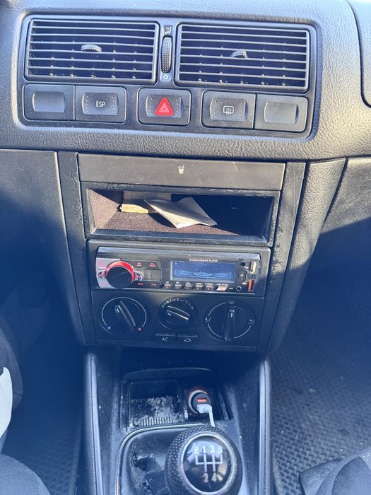 Продам volkswagen golf 4. 1.6. 2002р.