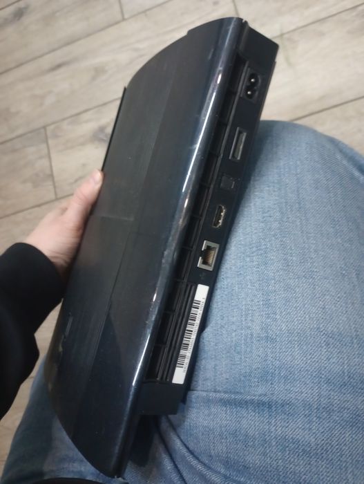 Konsola PS3 Super Slim Pad