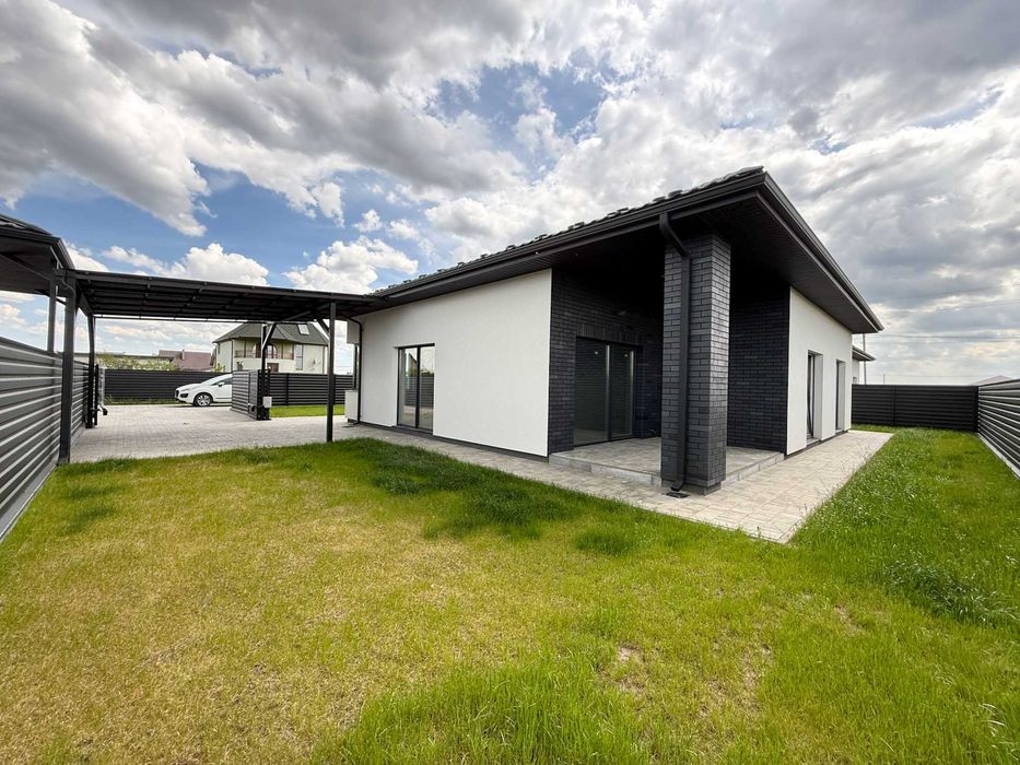 Будинок 120 м² під чистовий ремонт в Боратині на 5 сотках!