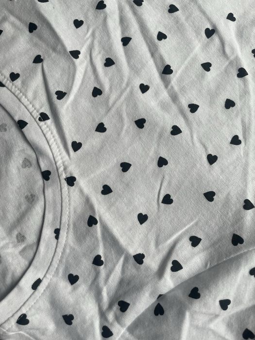 Tshirt Beloved S w serduszka nowa