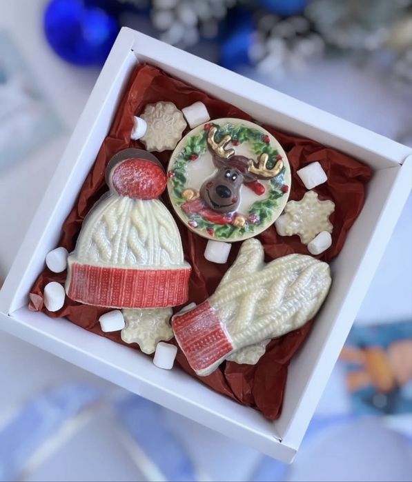 Шоколадні набори ціна 350 грн  ручної роботи Новий рік