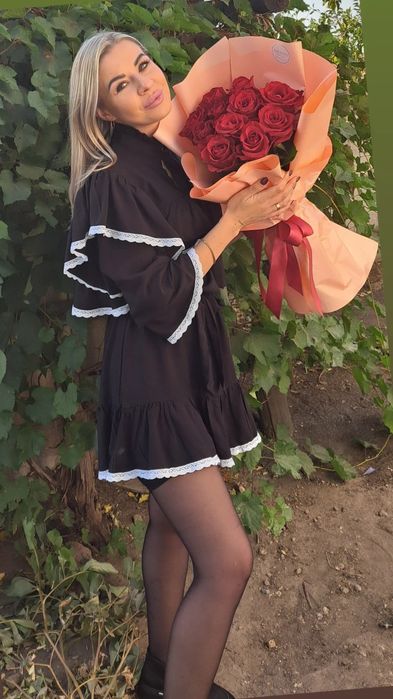 Платье с рюшами для девушек