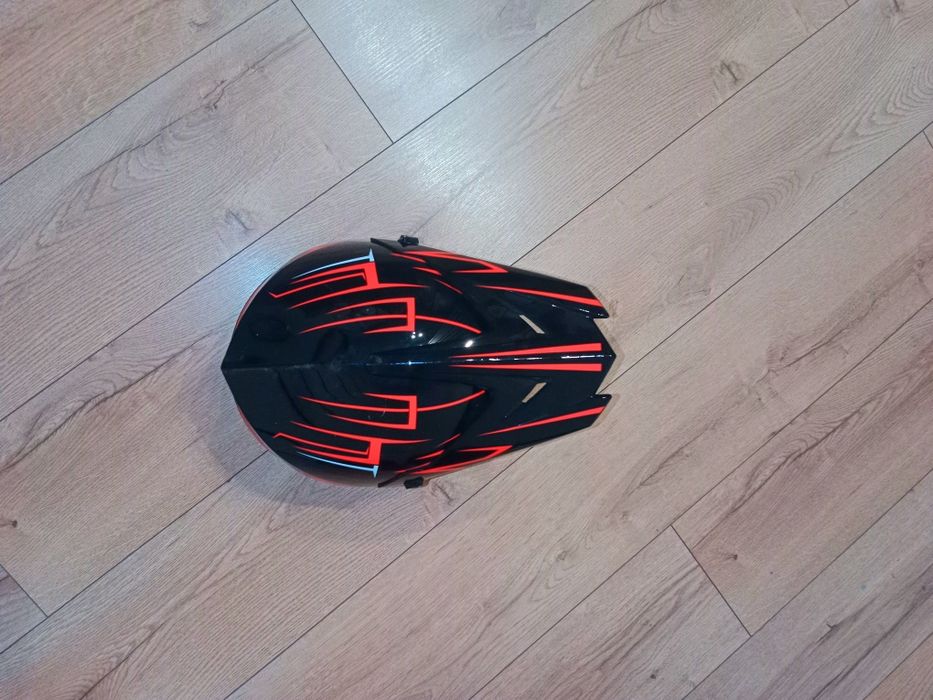 Kask do Crossa / hulajnogi – czerwony, NIEUŻYWANY!
