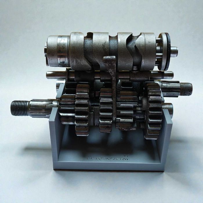 Stojak Serwisowy Skrzyni MZ ETZ 250, 251, 301 – Profesjonalny Montaż