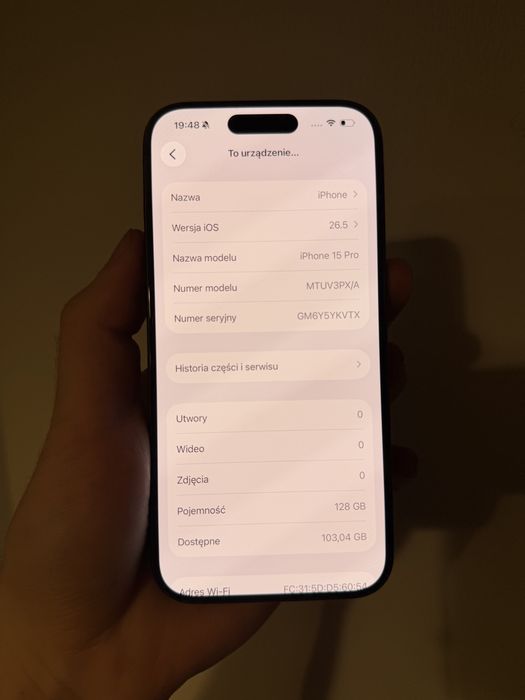 iPhone 15 Pro 100% Baterii