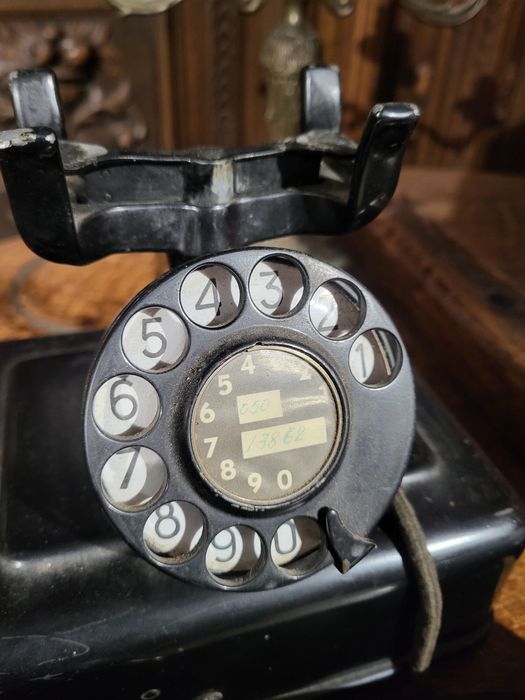 Vintage telefon tarczowy RTT z 1955 roku