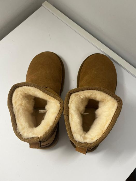 Botas UGG NOVAS sem uso