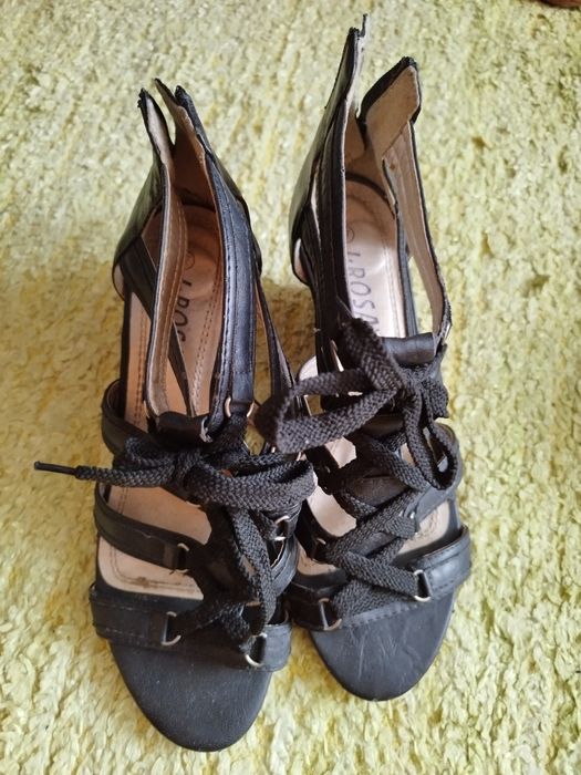 Sandálias de mulher 37