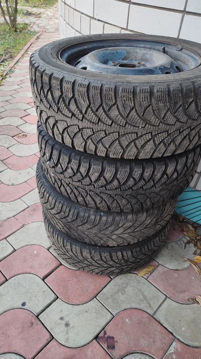Зимова гума 195 55 р16