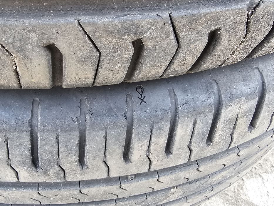 Opony letnie R 17 Continental 215/60 R17 H komplet