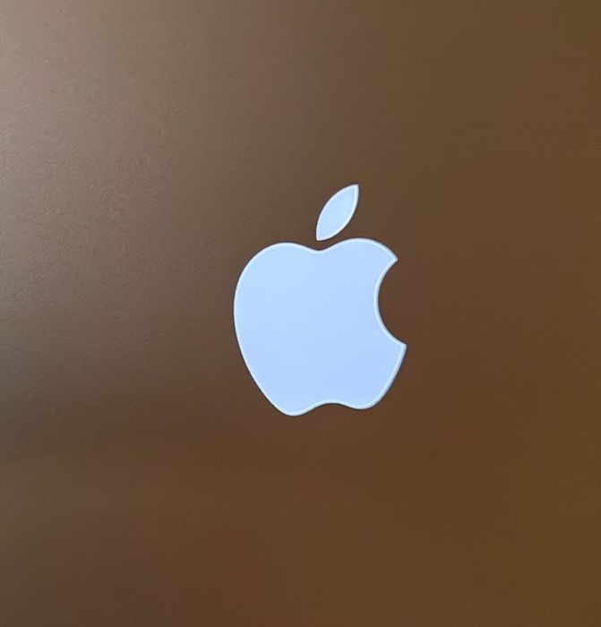 MacBook Air 13" 2017 8/128 в Луцке + Новая АКБ в подарок!