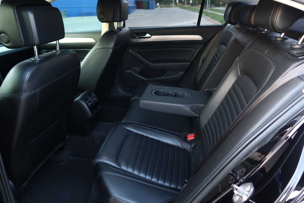 автомобіль passat b8 2017 р