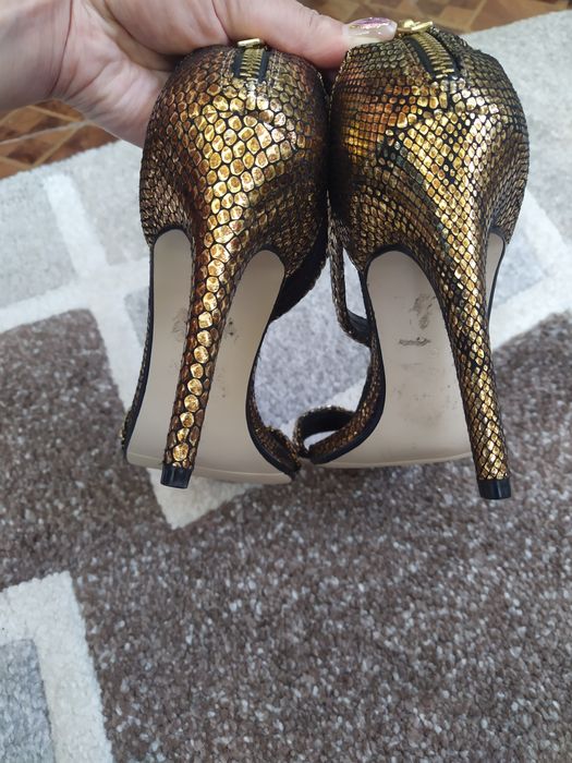 Літні відкриті босоніжки