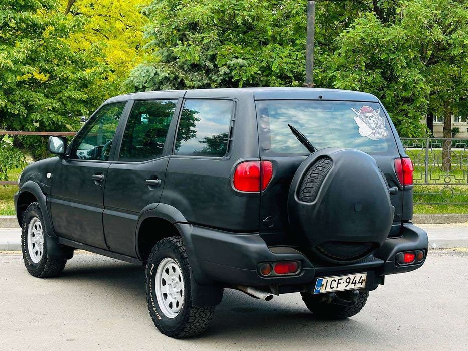 Продам Nissan terrano в хорошем состоянии 4х4 полный привод