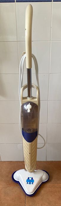 Máquina de limpeza a vapor