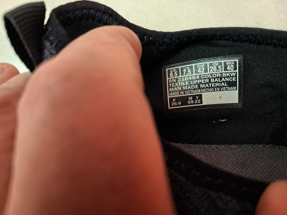 Кроссовки Skechers  оригинал 42 размер