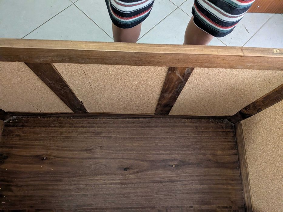 Bau de Madeira mobiliario restaurado.  Uma bela arca e bonita peça de decoração.