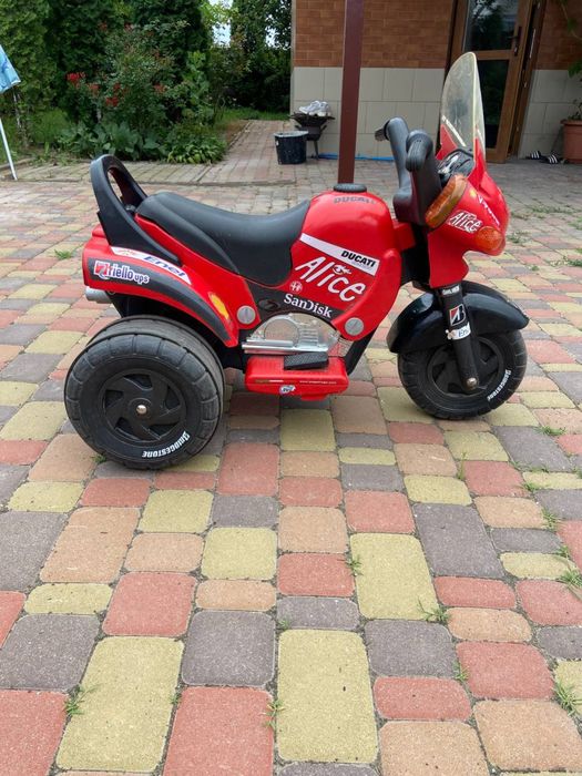 Електромотоцикл Peg Perego Ducati  12V
