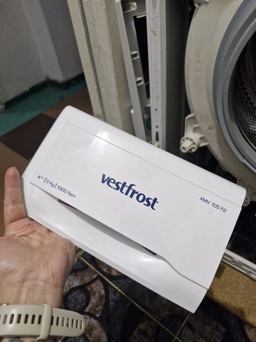 Vestfrost XMV 105 F2 на запчастини