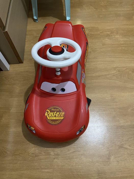 Carro faisca mcqueen