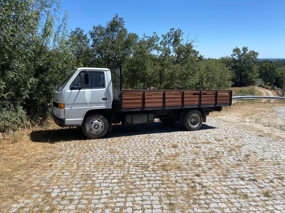 Carrinha Ligeira Bedford NKR 575/35