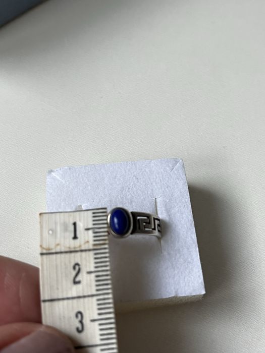 Pierscionek srebrny z lapis lazuli
