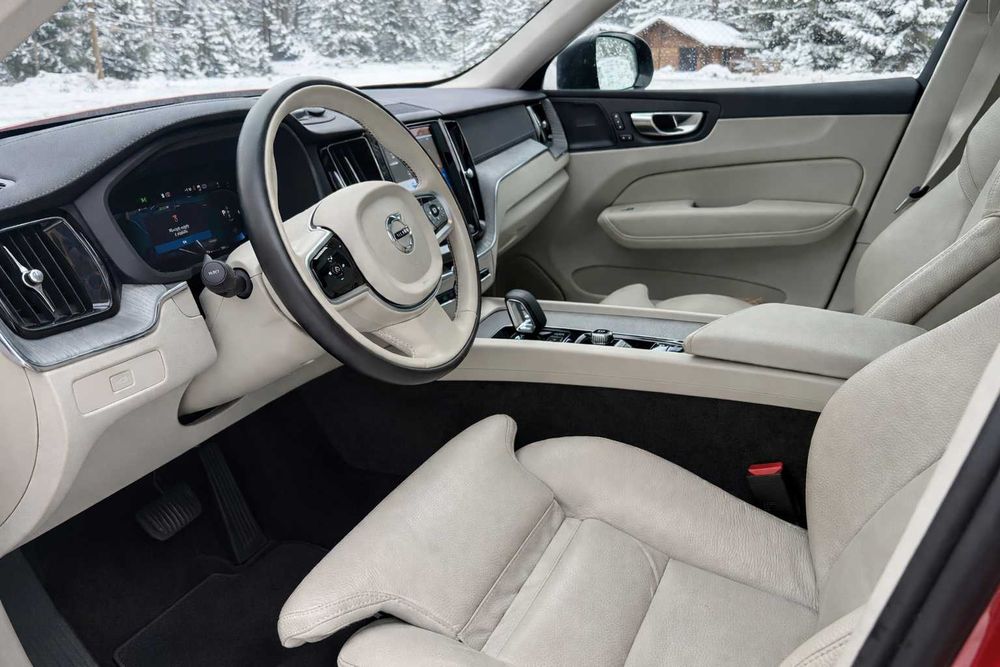 Zamiana (leasing) Volvo XC60 B5  2025, gwar. 2029, na maly dostawczy