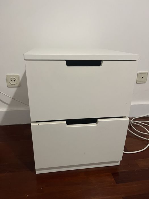 Mesa de cabeceira