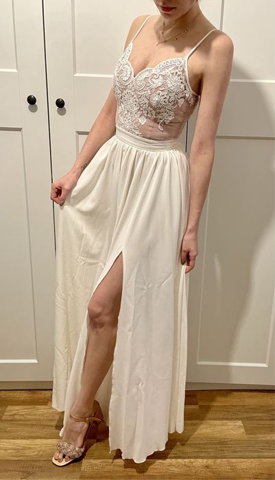 Sukienka maxi w kolorze ecru z koronką, rozmiar 34