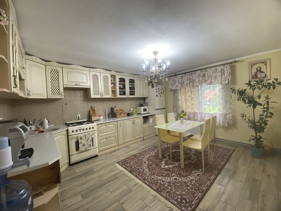 Відпочинок / Ясіня/Здається садиба у Музики в мальовничому куточку смт