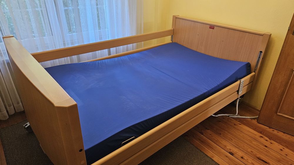 Łóżko rehabilitacyjne, elektryczne REHABED