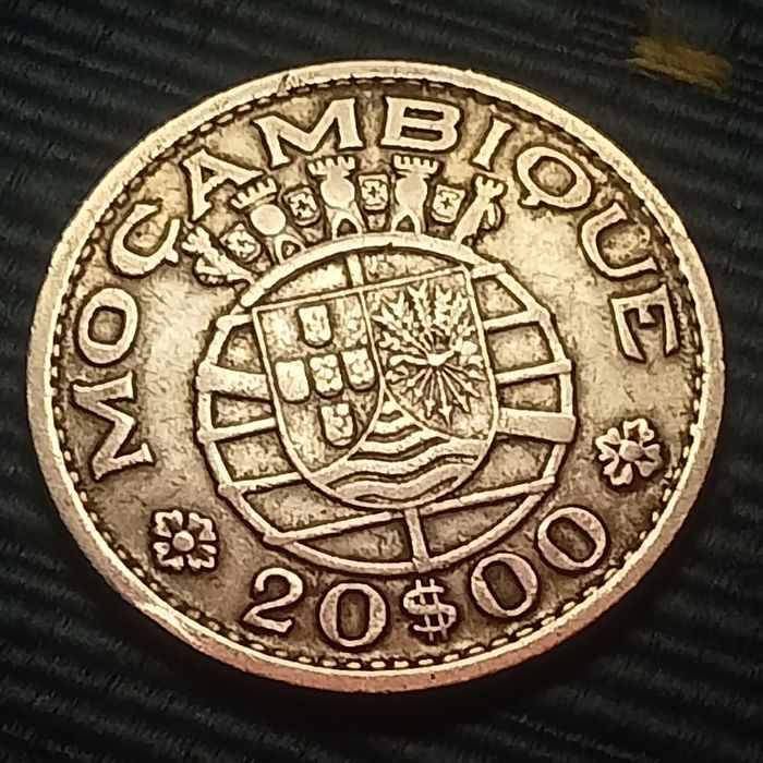 moeda Mocambique 20.00 prata 1952