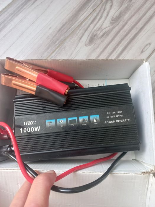 Інвентор. Перетворювач напруги.