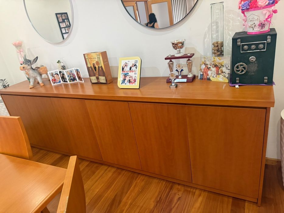 Sala de jantar completa