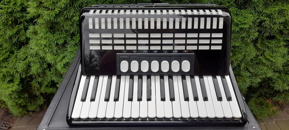 Akordeon Hohner Student 72 basy 3 chóry