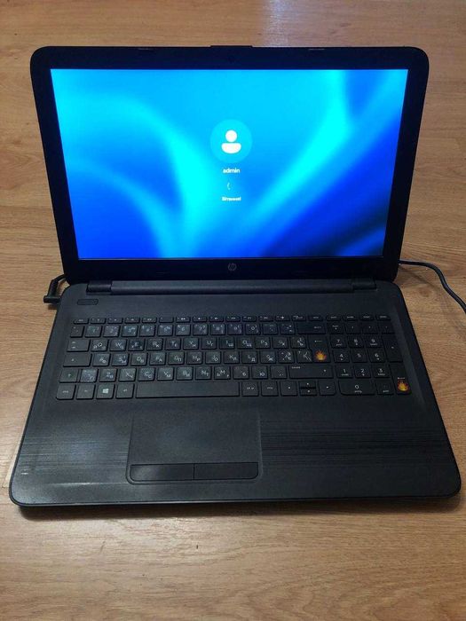 HP Notebook - 15-ba077ng (15.6" / SSD 256Гб / DDR4 8Гб / GPU 0.5Гб)