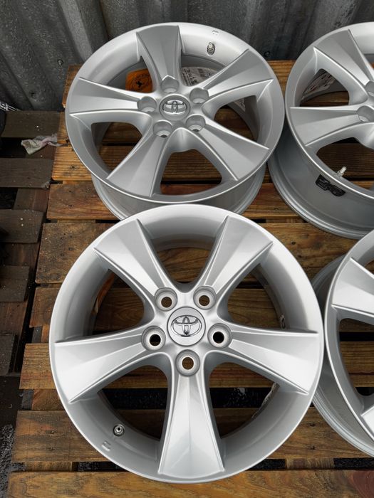 Диски 5/114.3 r16 Toyota original нові