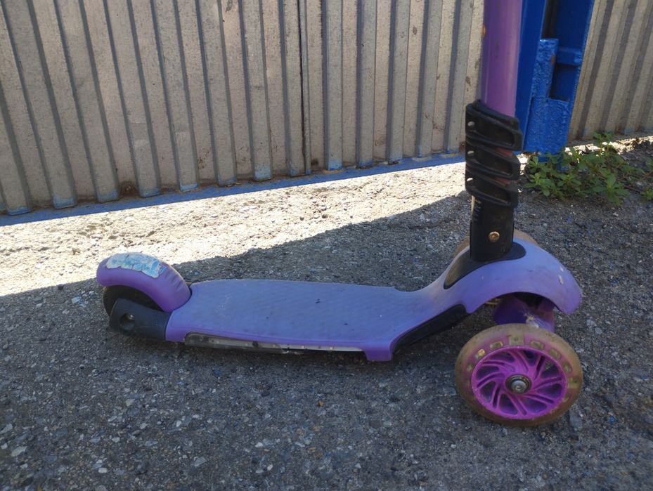 Продам самокат .