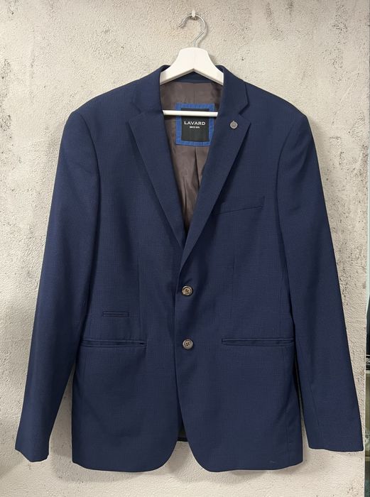 elegancka męska granatowa marynarka Lavard 50% wełna