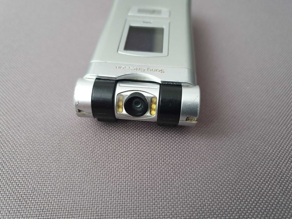 Telefon sony ericsson V800