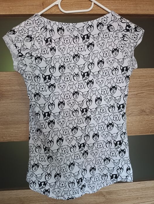 T-shirt w pieski