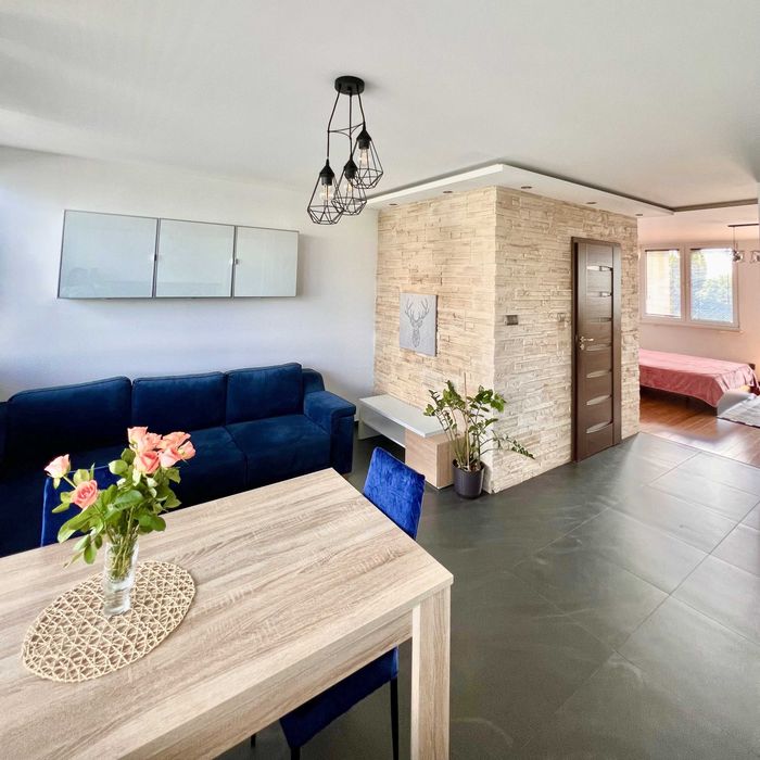 2 pokoje, centrum Warszawy, dwustronne, jasne, piękny widok, balkon