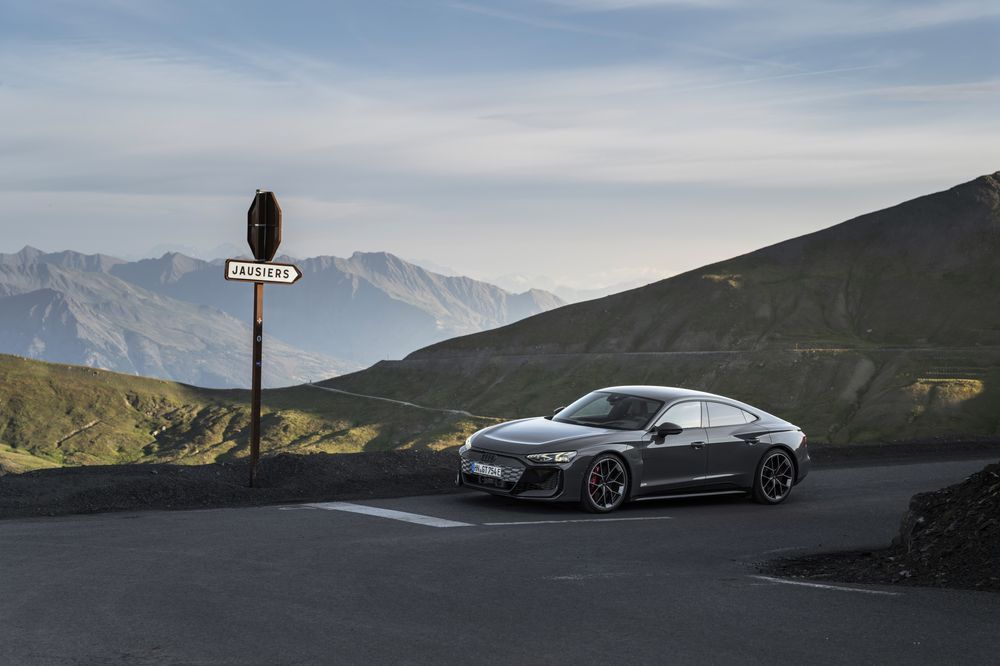 Audi RS e-tron GT quattro
