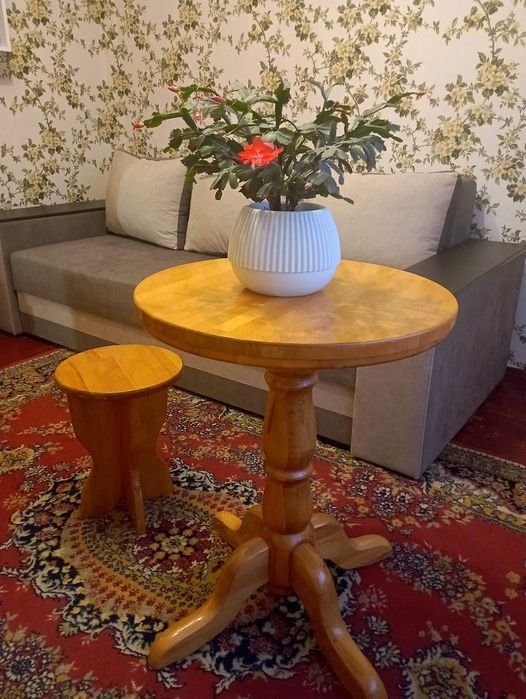 Стіл Столик Стілець