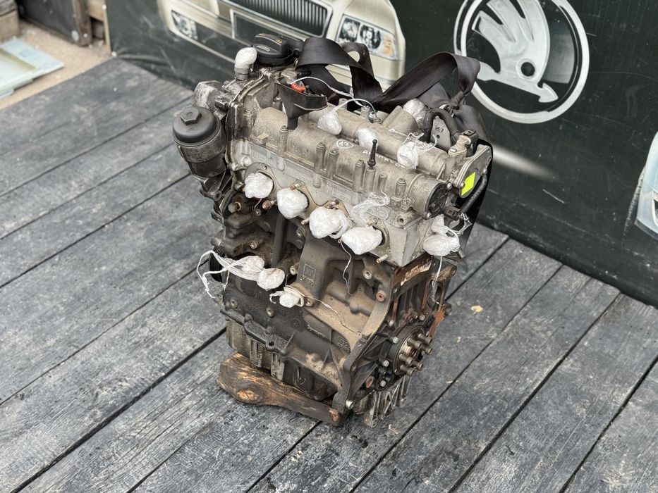 Мотор 1.4tsi BLG 125kw 170 к с гольф 5 тоуран кадди шкода а5 леон BMY