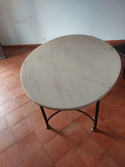 Mesa grande, mármore branco