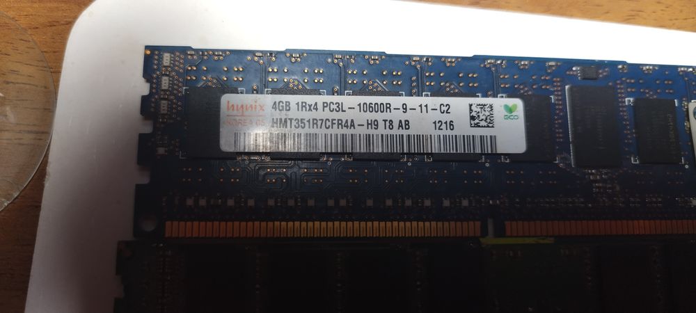 Серверна об'ємом 4гб,8гб та 16Гб  DDR3 планки