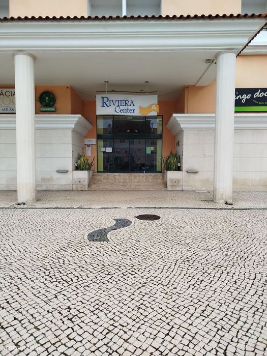 Loja em Carcavelos, Cascais - Excelente Oportunidade