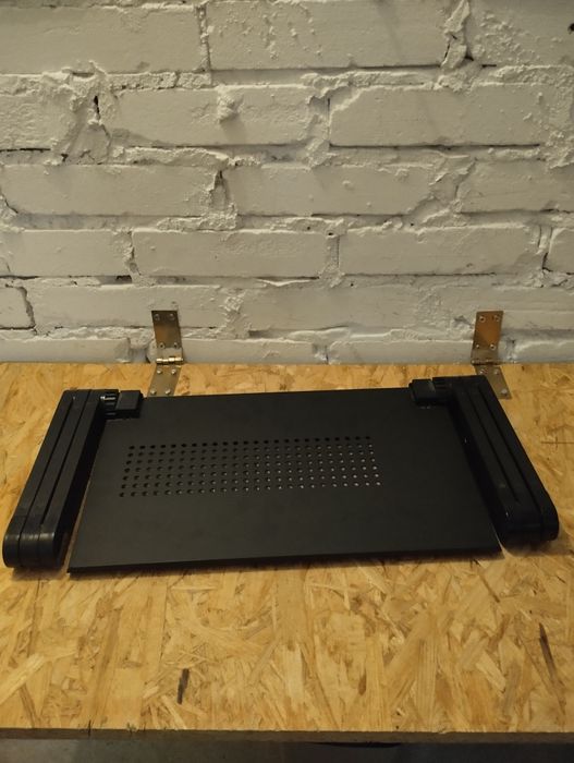 Podkładka pod laptopa regulacją