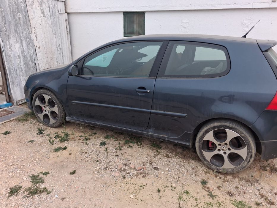 Vendo Golf v gti 2.0